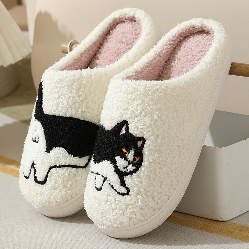Sewing Cloth - Kışlık Peluş Sevimli Dachshund Nakışlı Ev